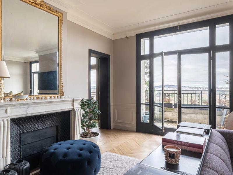 FOR SALE Apartment with panoramic view Paris 16e - 205.51m²