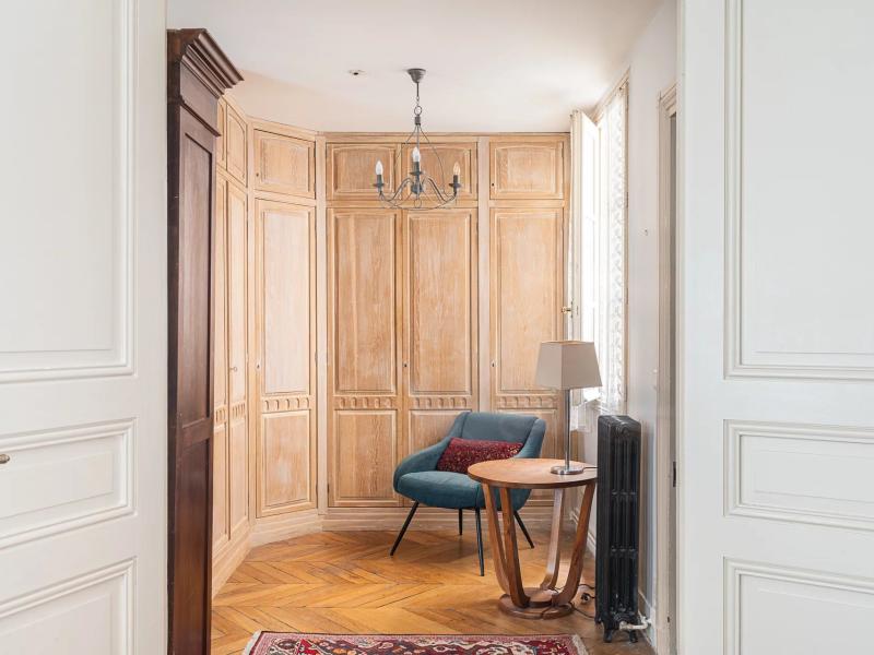 FOR SALE Quiet and bright apartment Paris 9e - 92m²